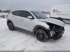 KM8J3CA23GU078915 2016 HYUNDAI TUCSON