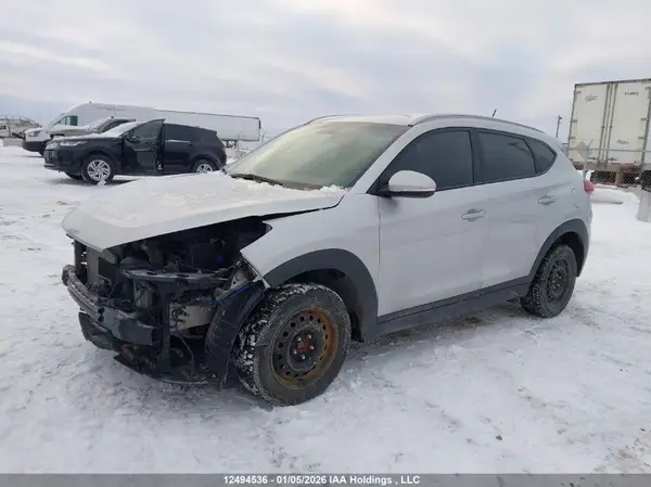 KM8J3CA23GU078915 2016 HYUNDAI TUCSON - Image 2