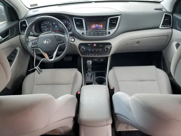 KM8J3CA23GU081880 2016 HYUNDAI TUCSON - Image 8