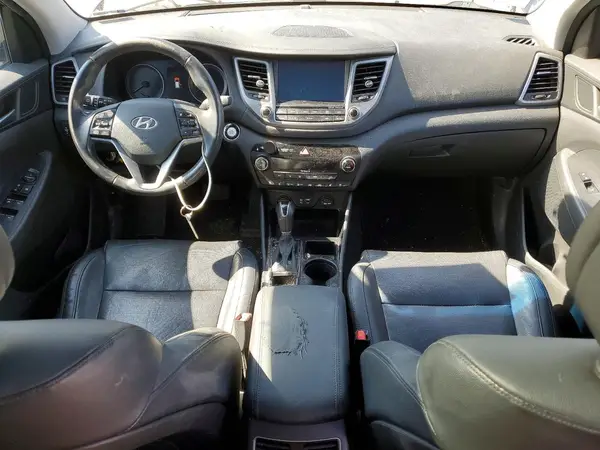 KM8J3CA23GU126249 2016 HYUNDAI TUCSON - Image 8