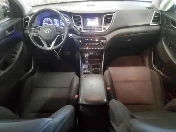 KM8J3CA23GU130608 2016 HYUNDAI TUCSON - Image 8