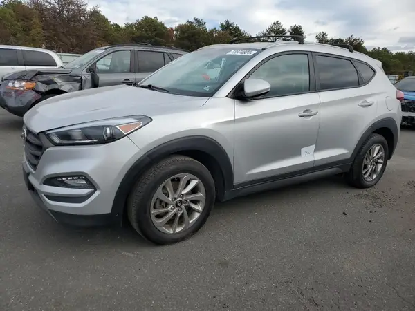 KM8J3CA23GU152379 2016 HYUNDAI TUCSON - Image 1