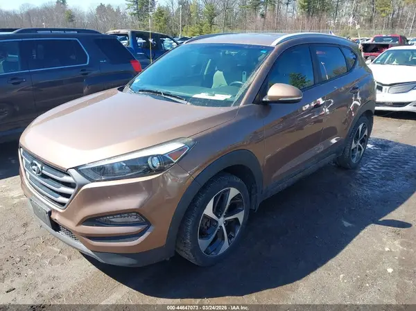 KM8J3CA23GU159672 2016 HYUNDAI TUCSON - Image 2
