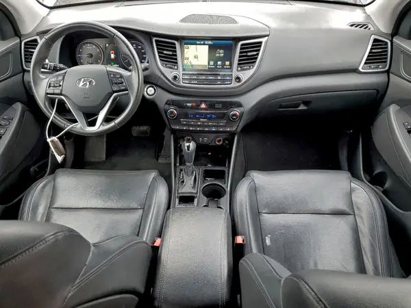 KM8J3CA23GU179596 2016 HYUNDAI TUCSON - Image 8