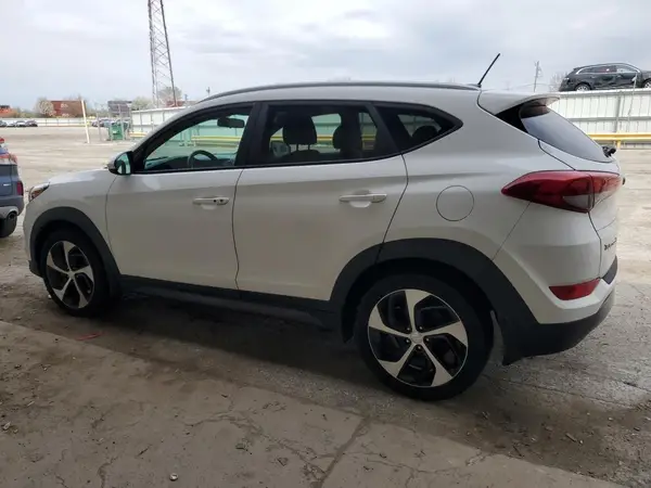 KM8J3CA23GU180263 2016 HYUNDAI TUCSON - Image 2