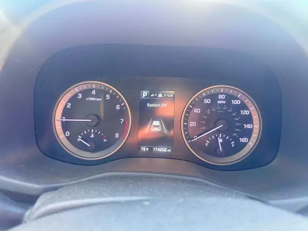 KM8J3CA23GU217084 2016 HYUNDAI TUCSON - Image 8