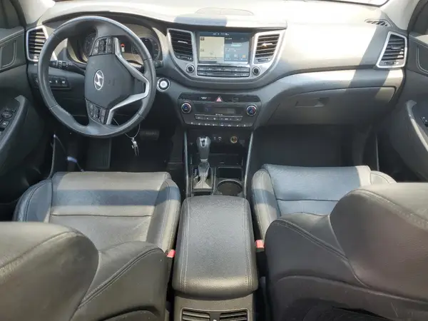 KM8J3CA23GU226965 2016 HYUNDAI TUCSON - Image 8
