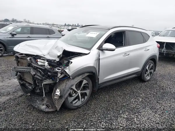 KM8J3CA23GU243295 2016 HYUNDAI TUCSON - Image 2
