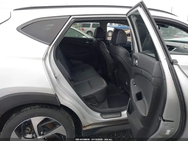 KM8J3CA23GU243295 2016 HYUNDAI TUCSON - Image 8