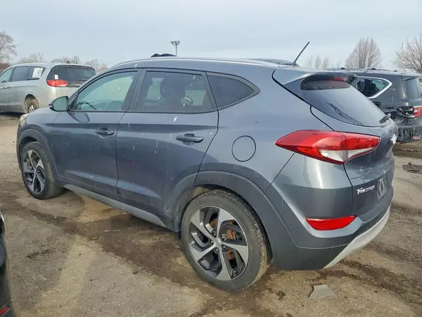 KM8J3CA23HU272328 2017 HYUNDAI TUCSON - Image 2