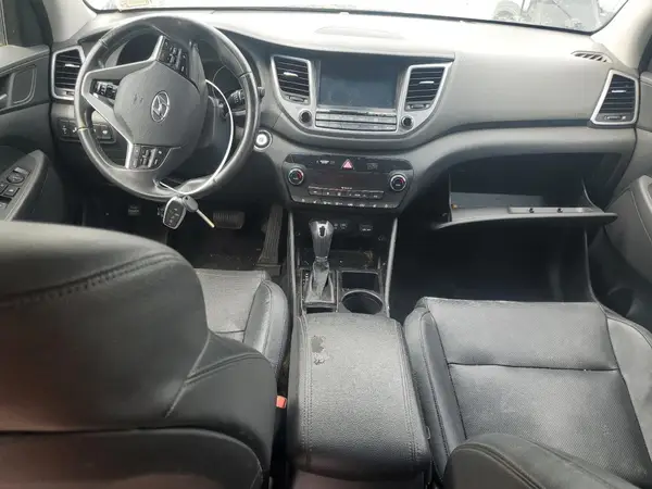 KM8J3CA23HU278193 2017 HYUNDAI TUCSON - Image 8
