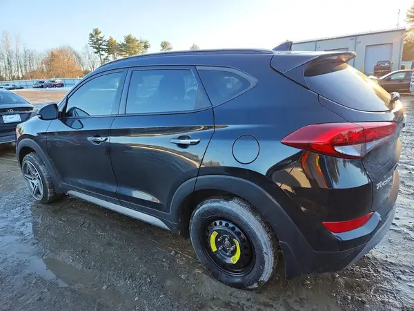 KM8J3CA23HU292661 2017 HYUNDAI TUCSON - Image 2