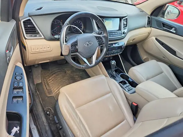 KM8J3CA23HU297102 2017 HYUNDAI TUCSON - Image 8