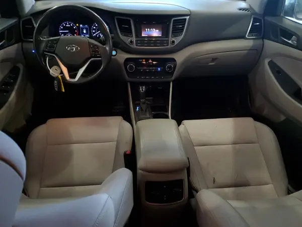 KM8J3CA23HU297164 2017 HYUNDAI TUCSON - Image 8