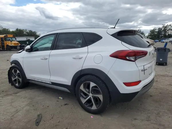 KM8J3CA23HU297391 2017 HYUNDAI TUCSON - Image 2