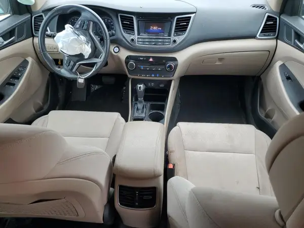 KM8J3CA23HU297391 2017 HYUNDAI TUCSON - Image 8