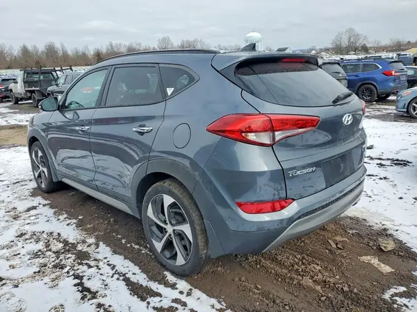 KM8J3CA23HU307482 2017 HYUNDAI TUCSON - Image 2