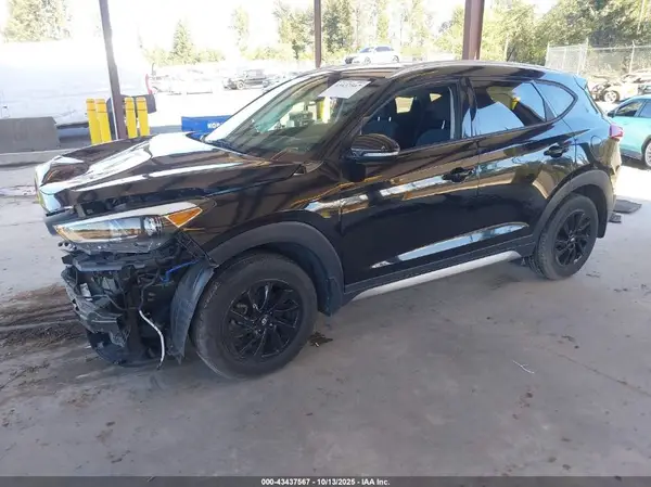 KM8J3CA23HU315517 2017 HYUNDAI TUCSON - Image 2