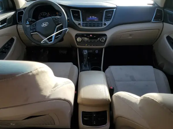 KM8J3CA23HU319552 2017 HYUNDAI TUCSON - Image 8