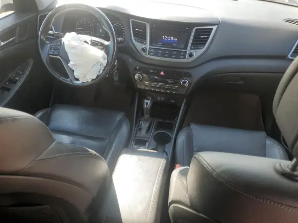 KM8J3CA23HU343169 2017 HYUNDAI TUCSON - Image 8