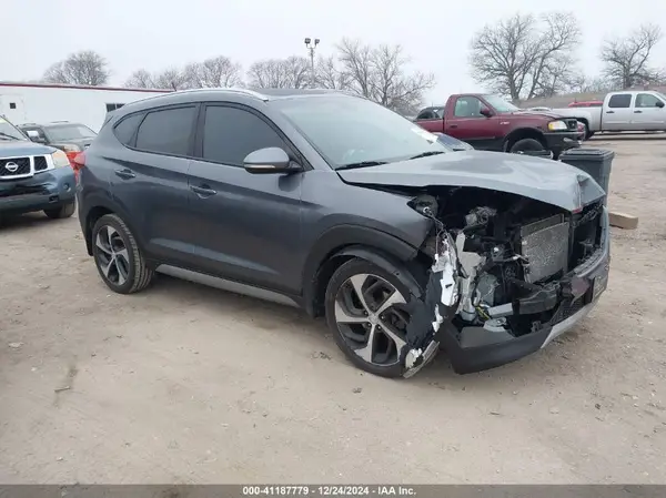 KM8J3CA23HU345553 2017 HYUNDAI TUCSON - Image 1