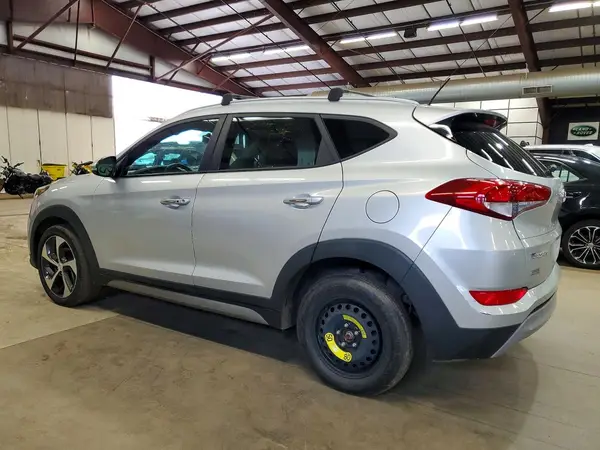 KM8J3CA23HU348906 2017 HYUNDAI TUCSON - Image 2