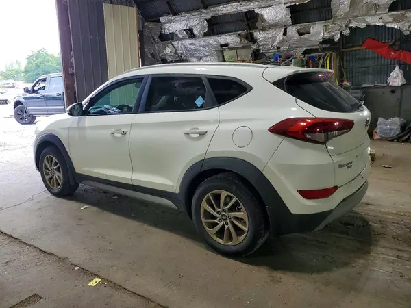 KM8J3CA23HU351255 2017 HYUNDAI TUCSON - Image 2