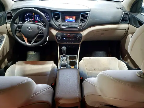 KM8J3CA23HU351255 2017 HYUNDAI TUCSON - Image 8