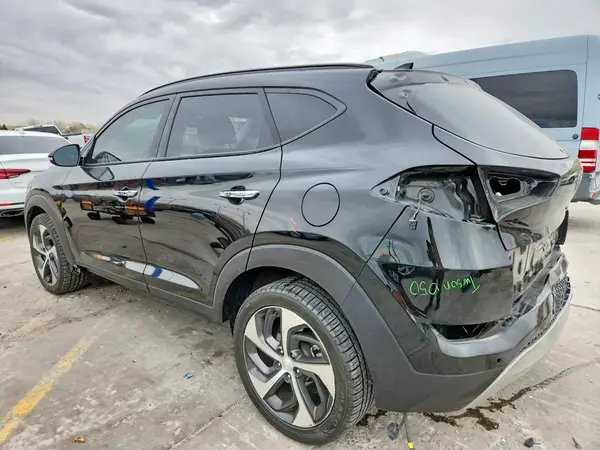 KM8J3CA23HU351451 2017 HYUNDAI TUCSON - Image 2