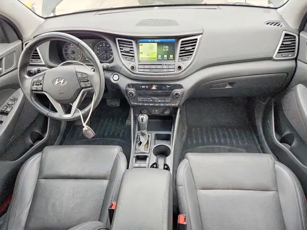 KM8J3CA23HU351451 2017 HYUNDAI TUCSON - Image 8