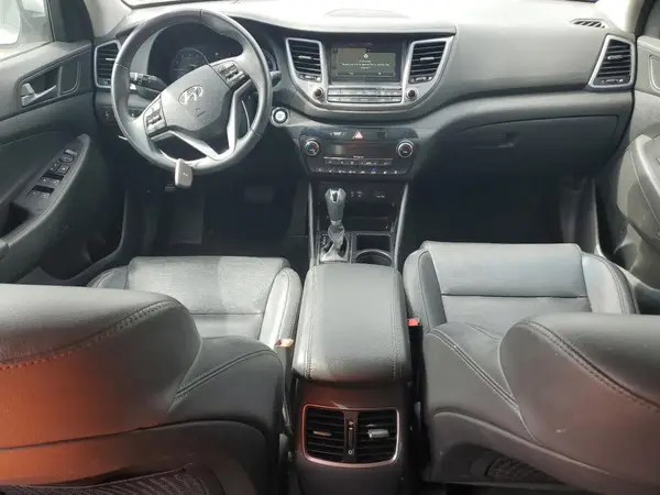 KM8J3CA23HU361395 2017 HYUNDAI TUCSON - Image 8
