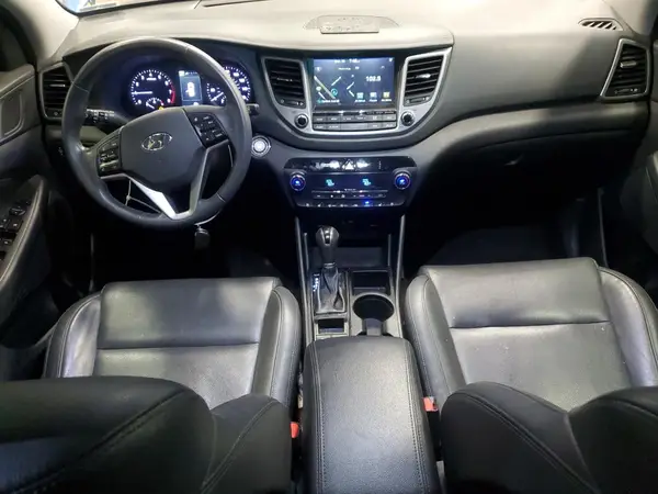 KM8J3CA23HU372574 2017 HYUNDAI TUCSON - Image 8
