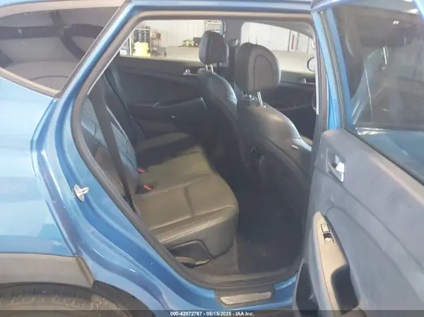 KM8J3CA23HU375331 2017 HYUNDAI TUCSON - Image 8