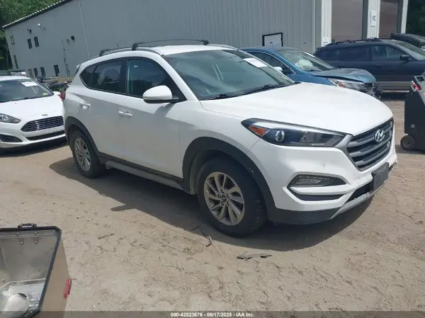 KM8J3CA23HU475350 2017 HYUNDAI TUCSON - Image 1