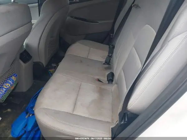 KM8J3CA23HU475350 2017 HYUNDAI TUCSON - Image 8