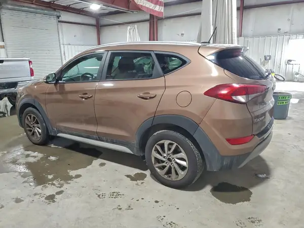 KM8J3CA23HU532713 2017 HYUNDAI TUCSON - Image 2