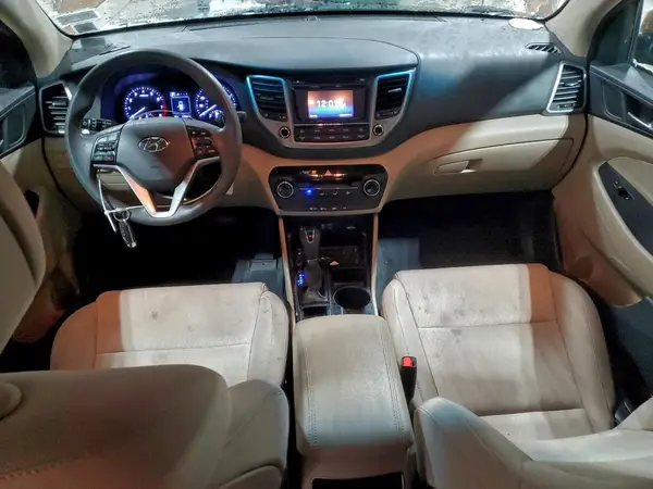 KM8J3CA23HU532713 2017 HYUNDAI TUCSON - Image 8