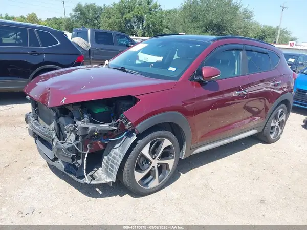 KM8J3CA23HU537801 2017 HYUNDAI TUCSON - Image 2
