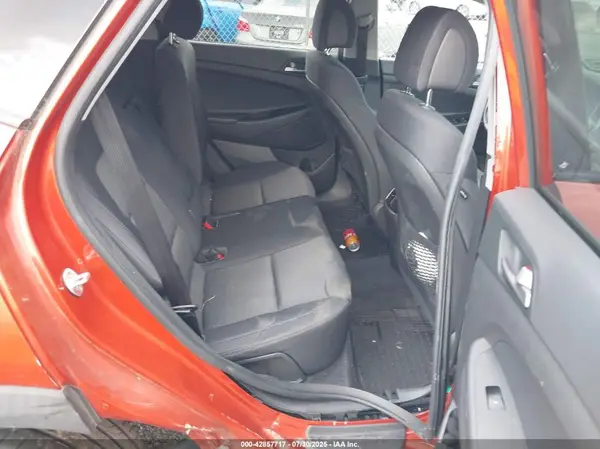 KM8J3CA23HU538642 2017 HYUNDAI TUCSON - Image 8