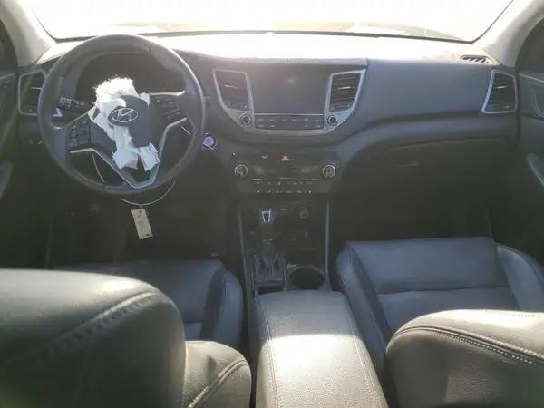 KM8J3CA23HU541265 2017 HYUNDAI TUCSON - Image 8