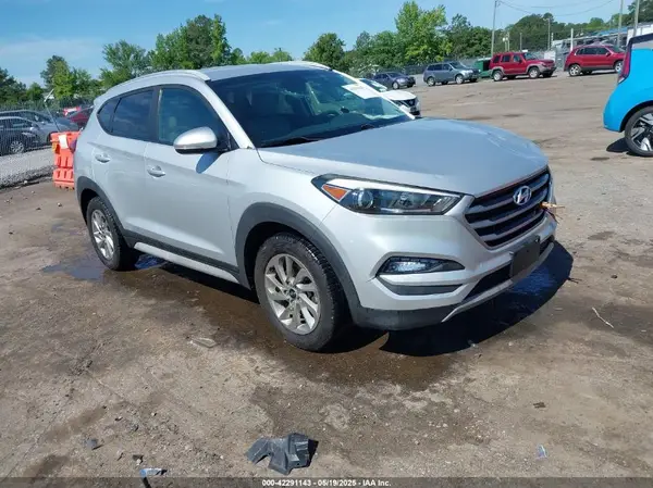 KM8J3CA23HU549415 2017 HYUNDAI TUCSON - Image 1