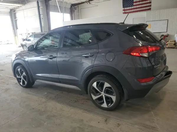 KM8J3CA23HU552301 2017 HYUNDAI TUCSON - Image 2
