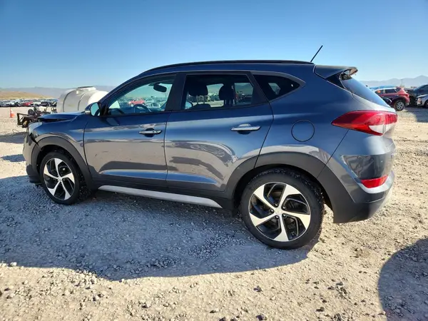 KM8J3CA23HU552783 2017 HYUNDAI TUCSON - Image 2