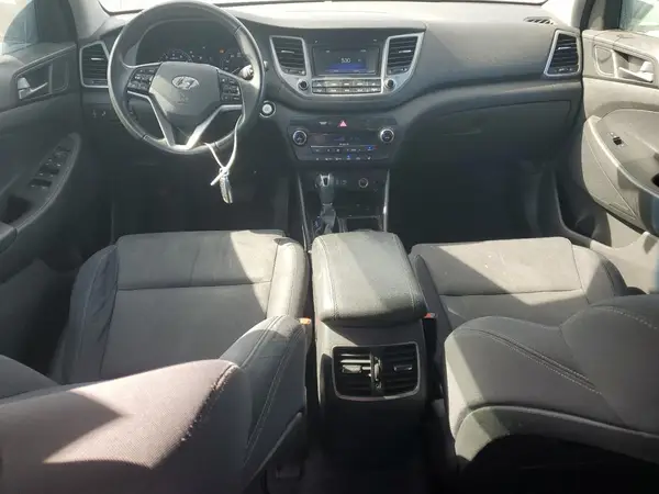 KM8J3CA23HU554310 2017 HYUNDAI TUCSON - Image 8