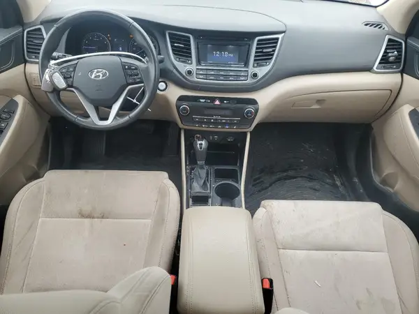 KM8J3CA23HU573701 2017 HYUNDAI TUCSON - Image 8
