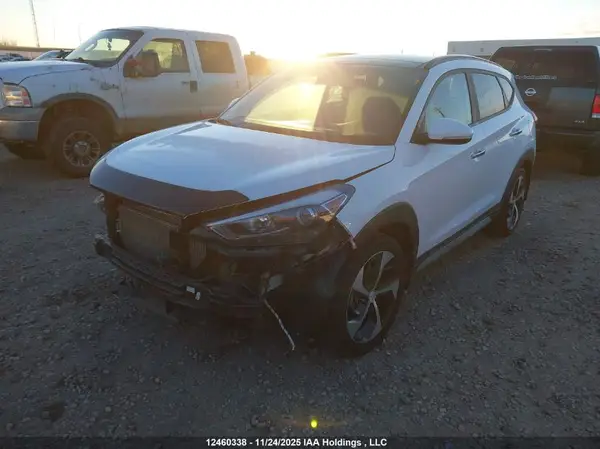 KM8J3CA23JU603799 2018 HYUNDAI TUCSON - Image 2