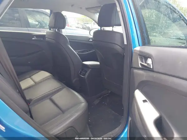 KM8J3CA23JU638374 2018 HYUNDAI TUCSON - Image 8