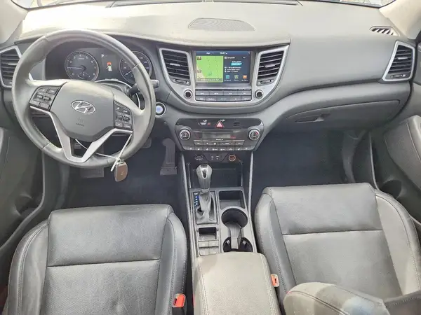 KM8J3CA23JU653327 2018 HYUNDAI TUCSON - Image 8