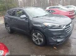 KM8J3CA23JU675666 2018 HYUNDAI TUCSON