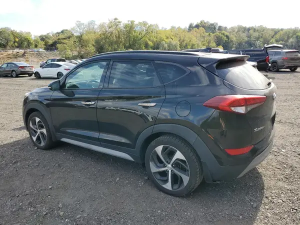 KM8J3CA23JU723831 2018 HYUNDAI TUCSON - Image 2